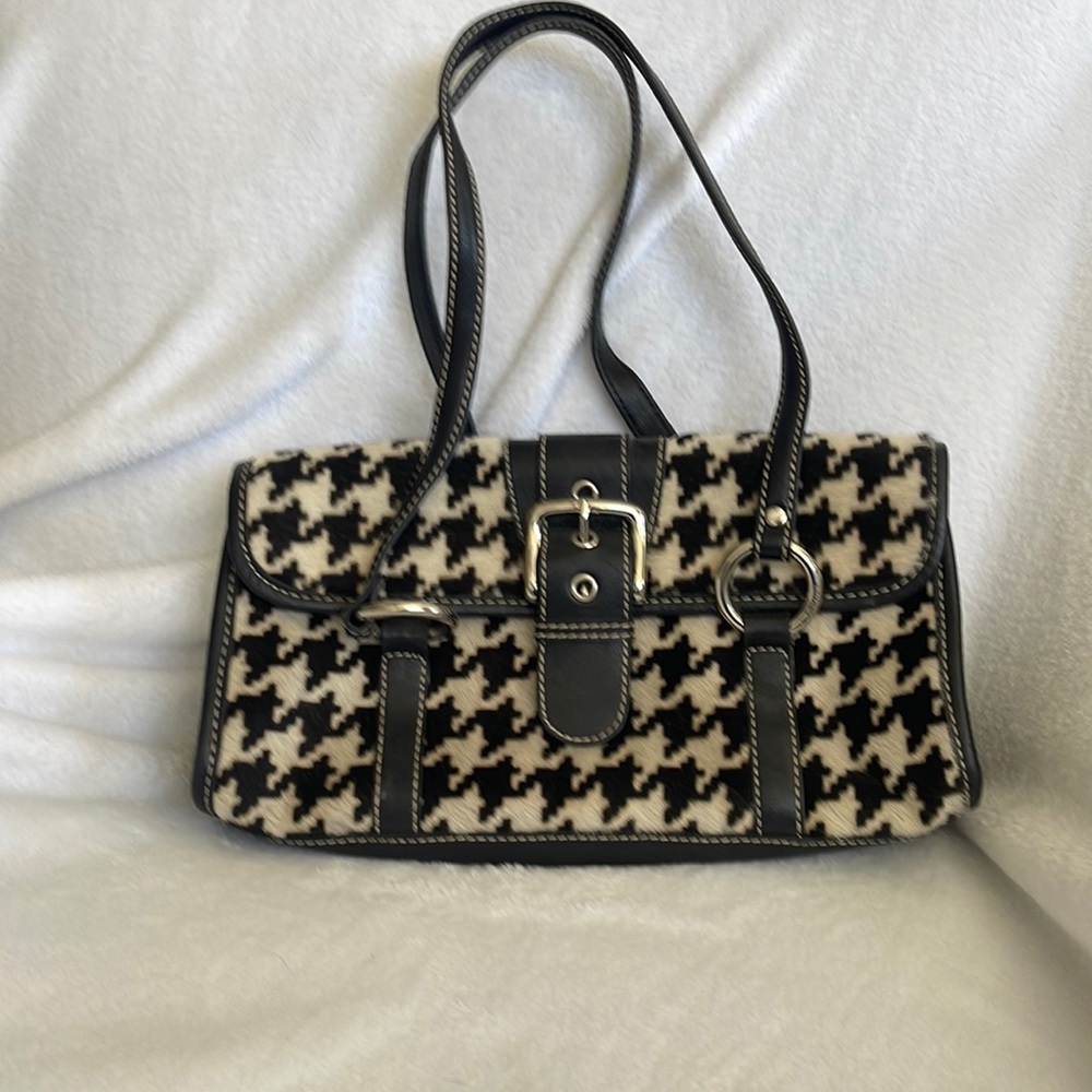Isabella Foote handbag. Leather and textured houndstooth type pattern